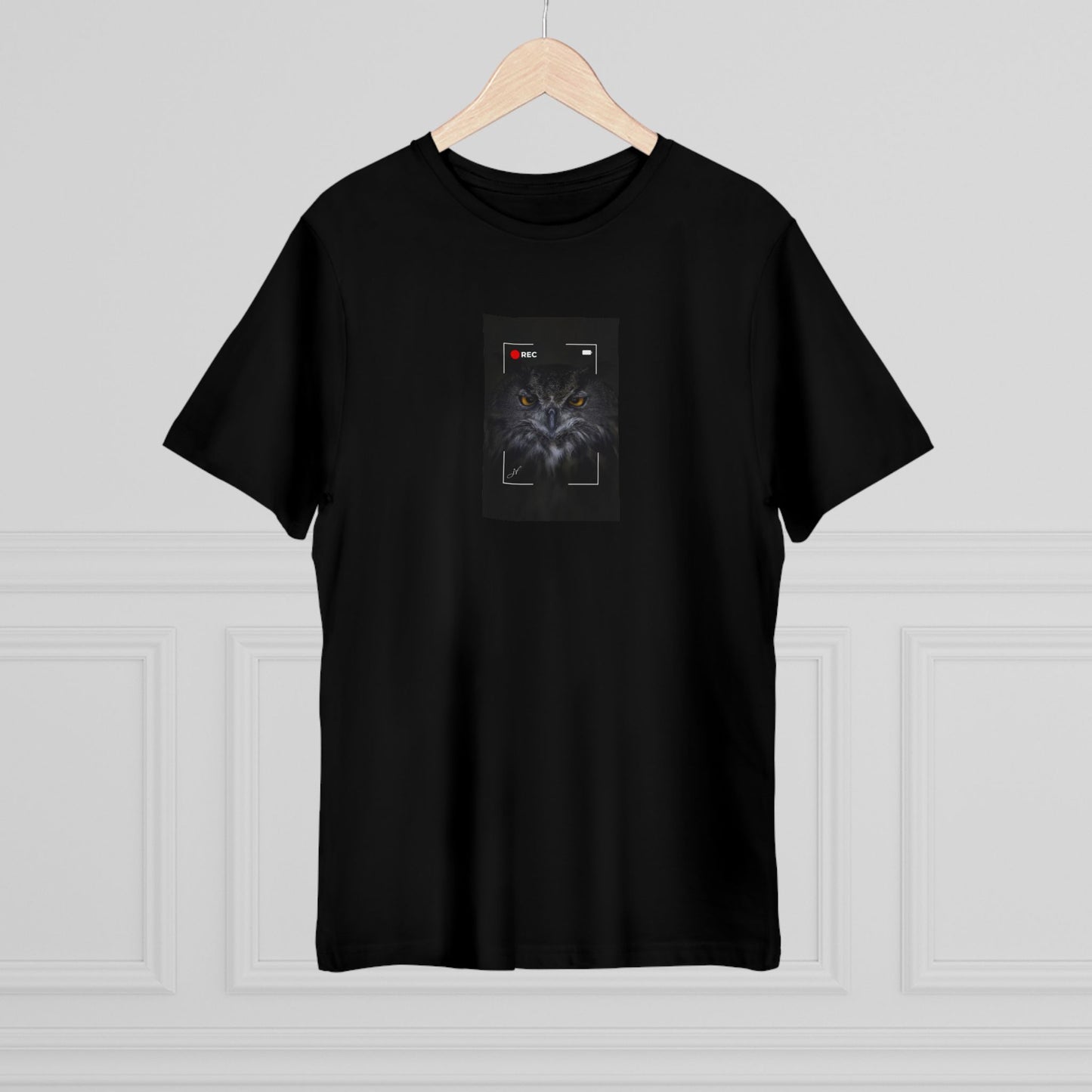 Owl In Focus | T-Shirt