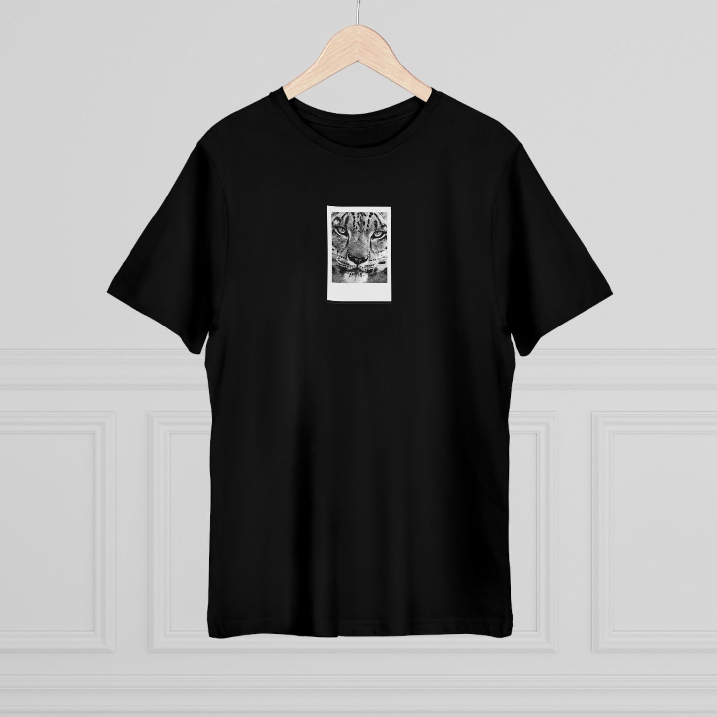 Snow Leopard | T-Shirt