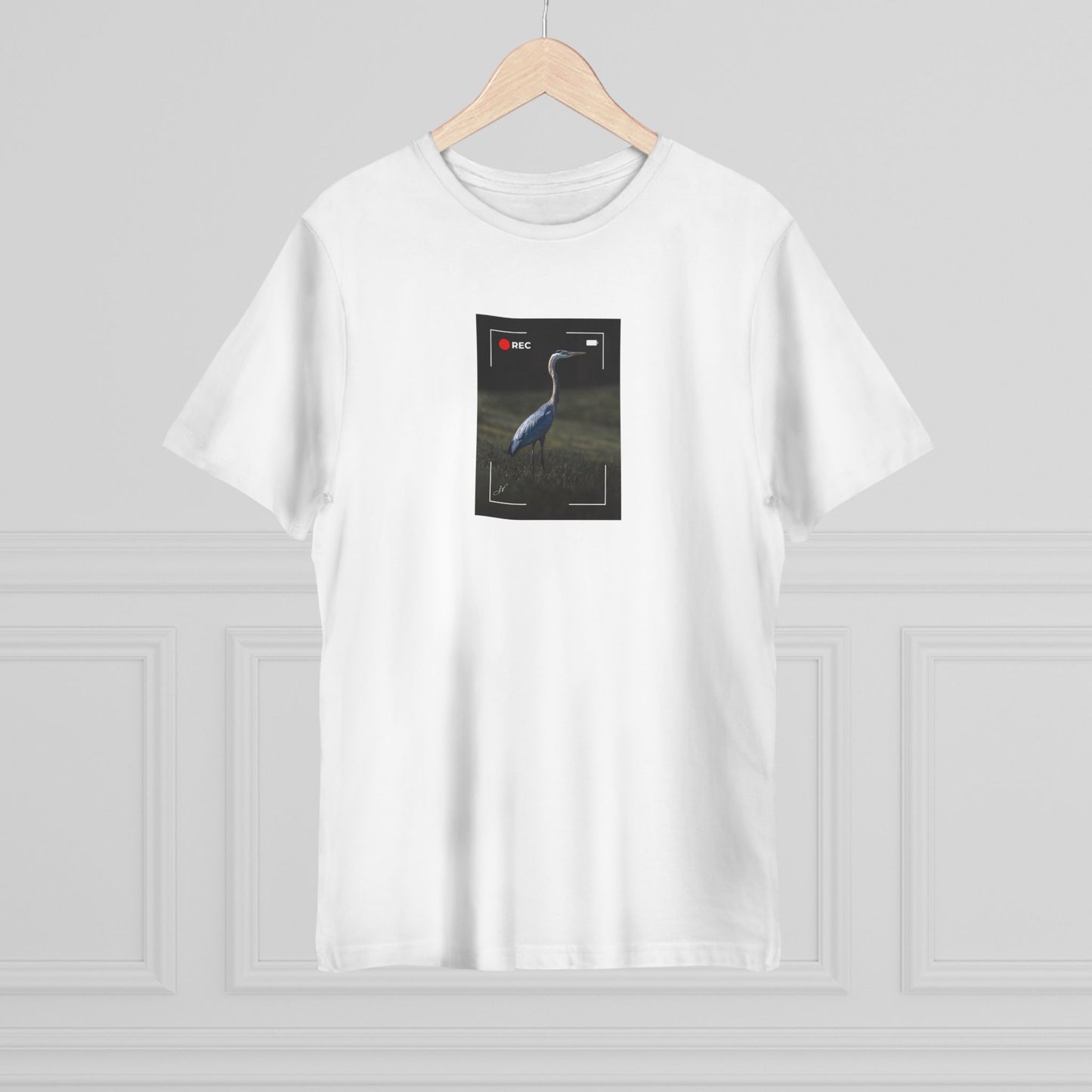 Blue Heron In Focus | T-Shirt