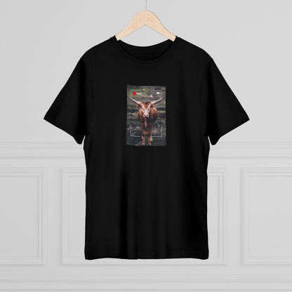 Longhorn Cow In Focus | T-Shirt