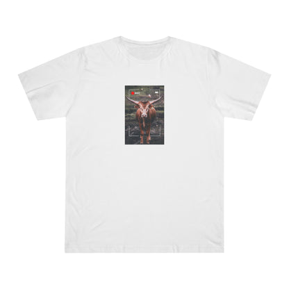 Longhorn Cow In Focus | T-Shirt