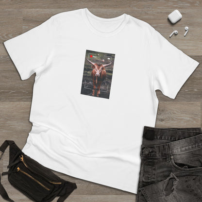 Longhorn Cow In Focus | T-Shirt