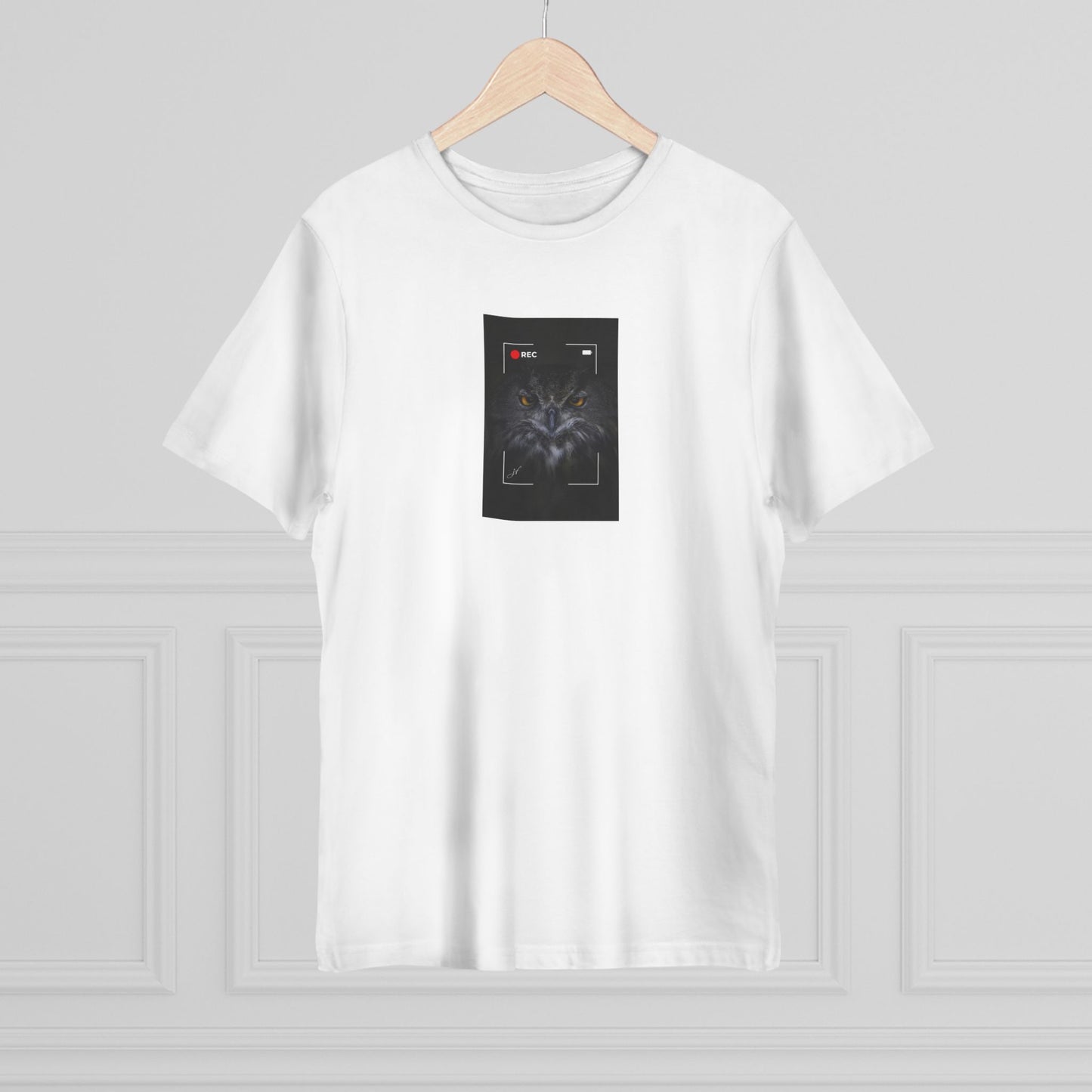 Owl In Focus | T-Shirt