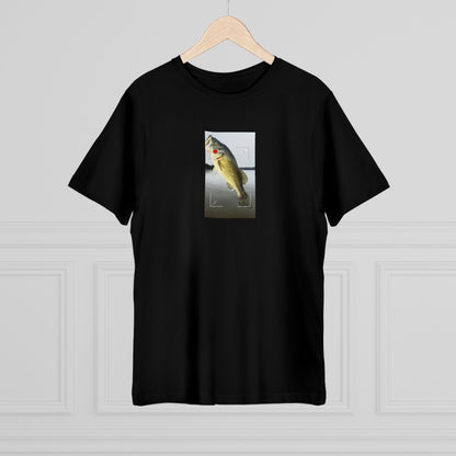 Largemouth Bass In Focus | T-Shirt