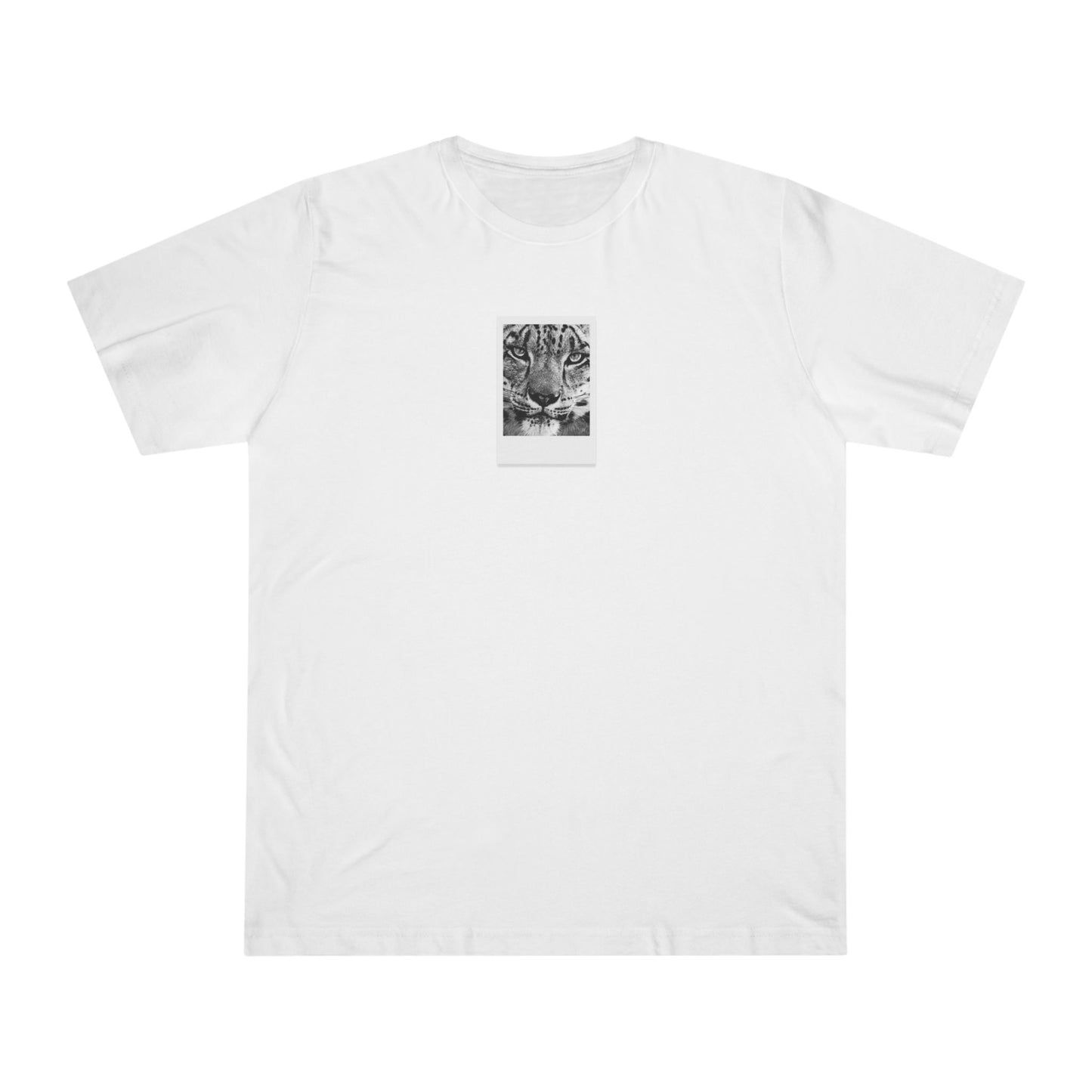 Snow Leopard | T-Shirt