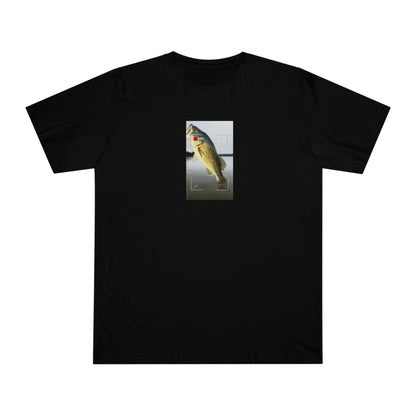 Largemouth Bass In Focus | T-Shirt