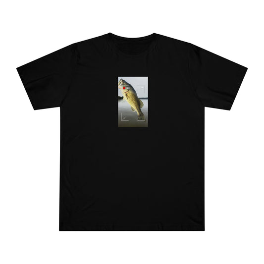 Largemouth Bass In Focus | T-Shirt