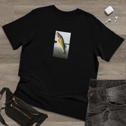 Largemouth Bass In Focus | T-Shirt