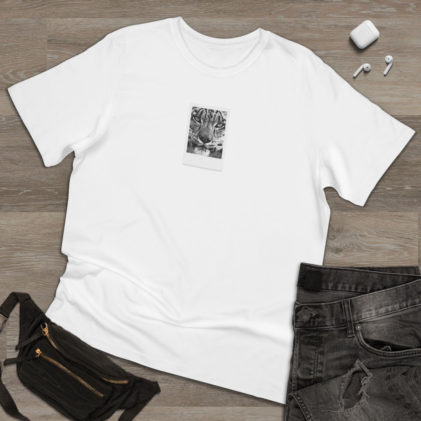 Snow Leopard | T-Shirt