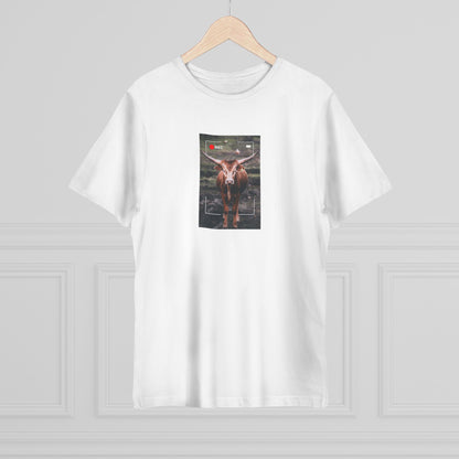 Longhorn Cow In Focus | T-Shirt
