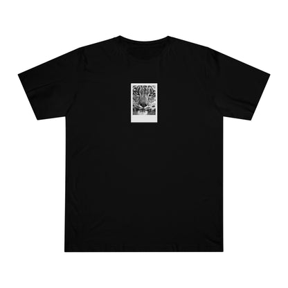 Snow Leopard | T-Shirt